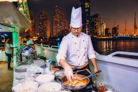 DINNER CRUISE ON THE LOTUS YACHT