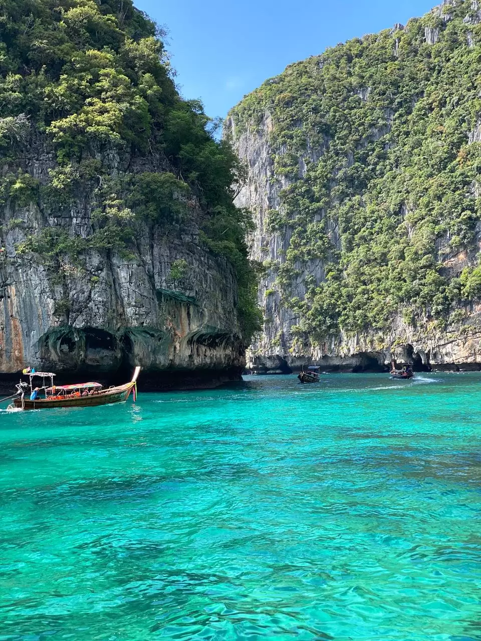 EXCURSIONS TO PHI PHI ISLANDS (STANDARD)